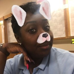 Meet your Posher, Paris